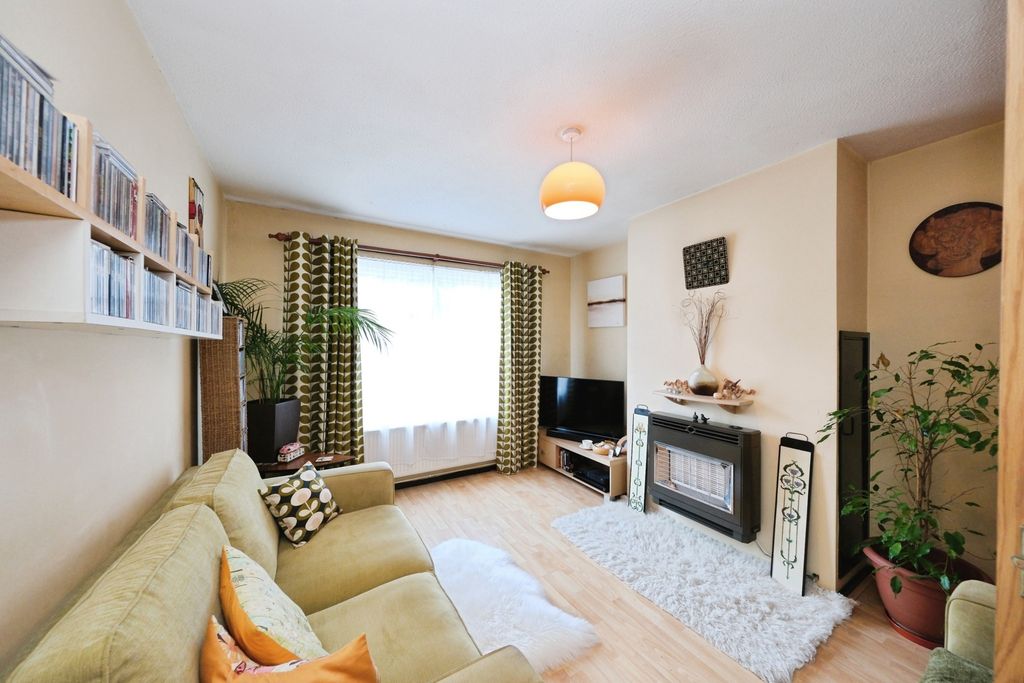 Property photo 1 of 16 Pbox-Img.Jpg