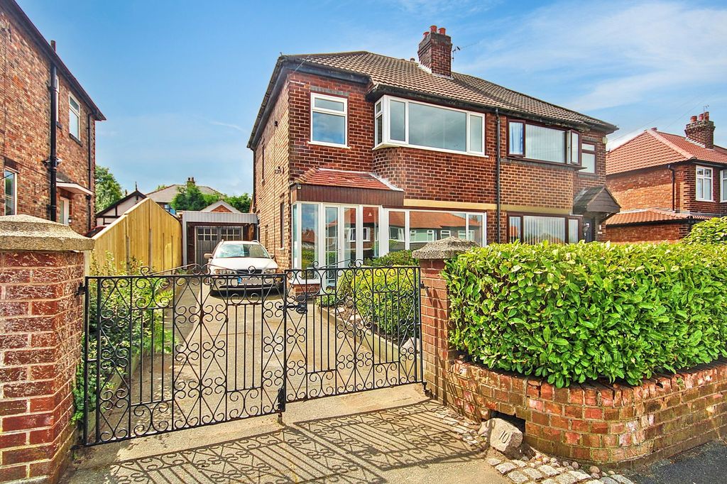 Property photo 1 of 23