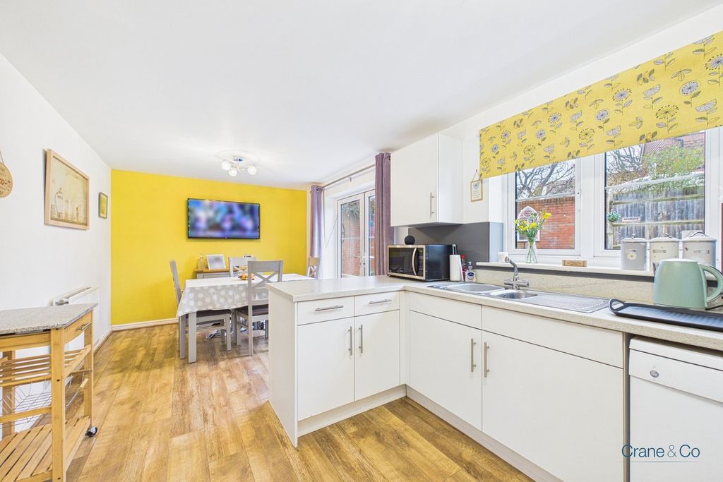 Property photo 3 of 25