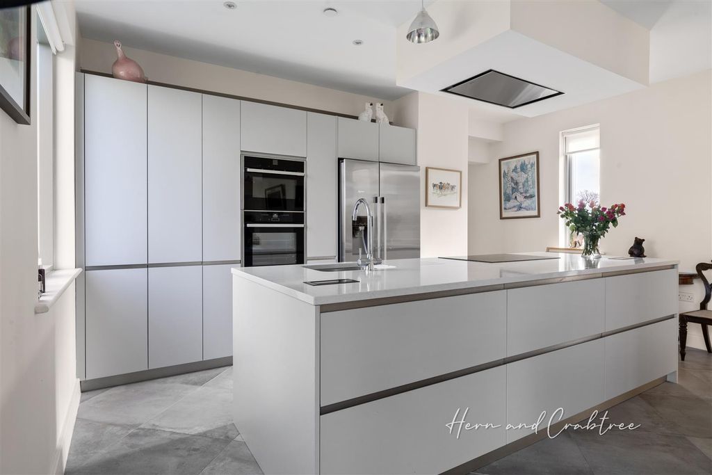 Additional image 7 of 4 bed detached house for saleGreat House Farm, Michaelston Road, St. Fagans, Cardiff CF5