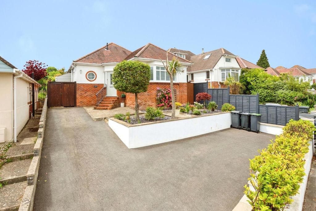 Property photo 1 of 18 Pbox-Img.Jpg