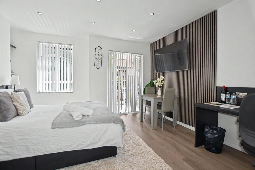 Property photo 3 of 13 Picture No. 04