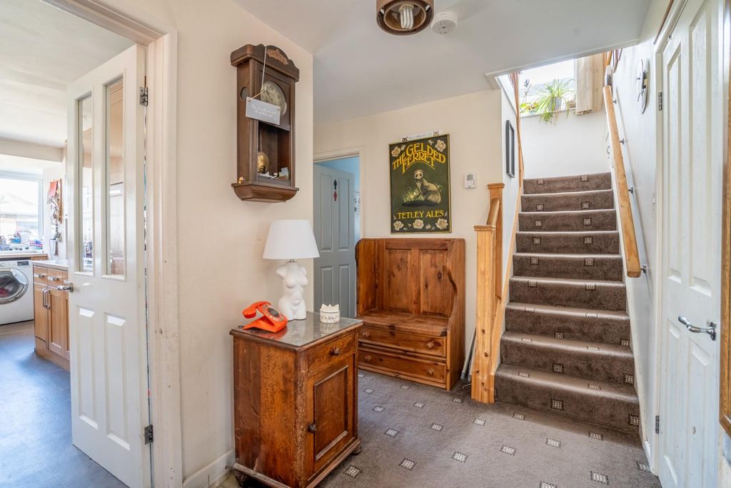 Property photo 3 of 18 Fl-4.Jpg