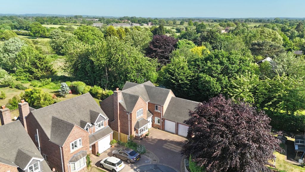 Property photo 1 of 33
