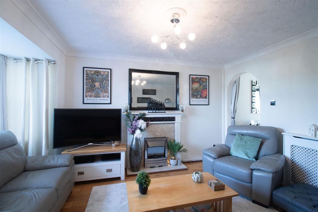 Property photo 2 of 39 Img_7586.Jpg