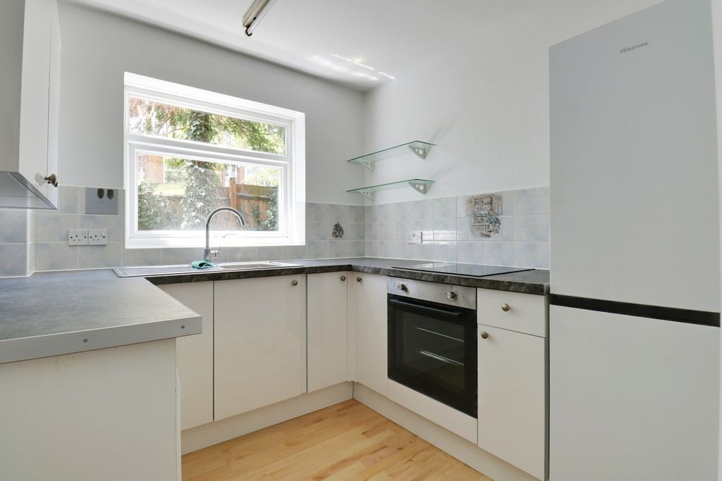Property photo 3 of 8 5264442