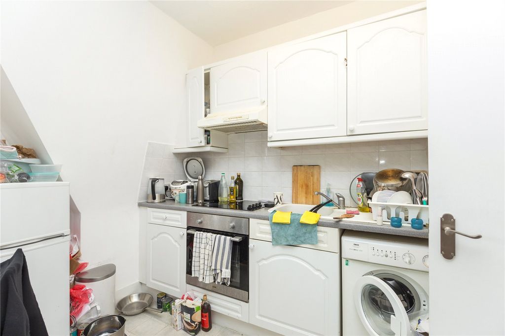 Property photo 3 of 5