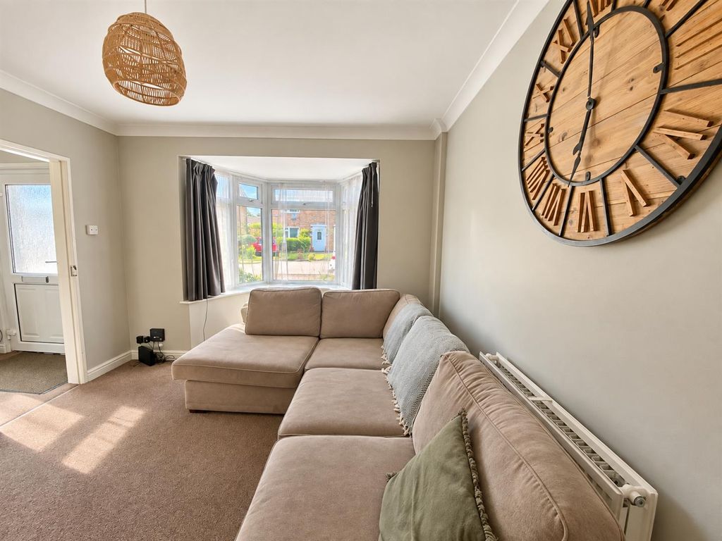Property photo 2 of 10 32Be5c00-2233-4d51-B2B7-d45B7Fbdb4Fb.Png