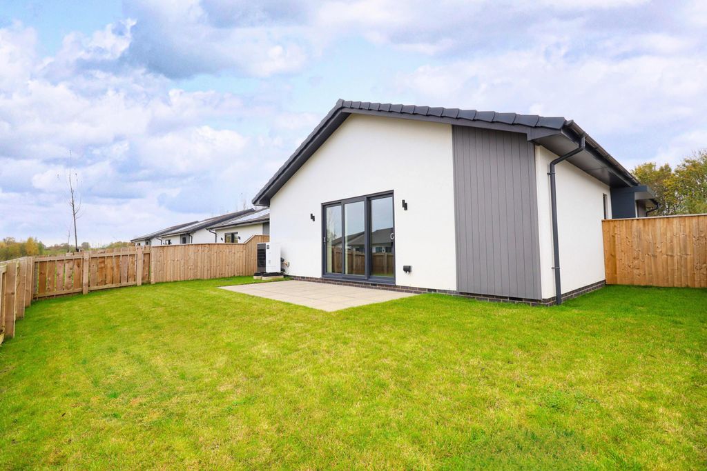 Property photo 3 of 13 Rear