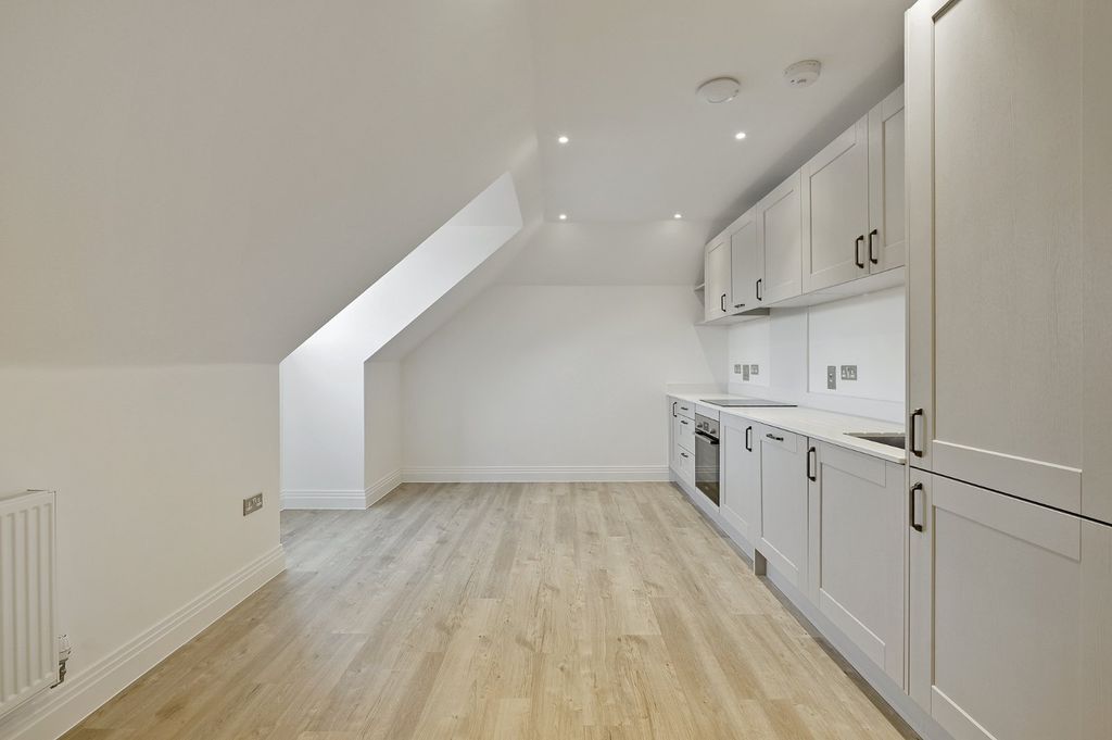 Property photo 2 of 8 Picture No. 03