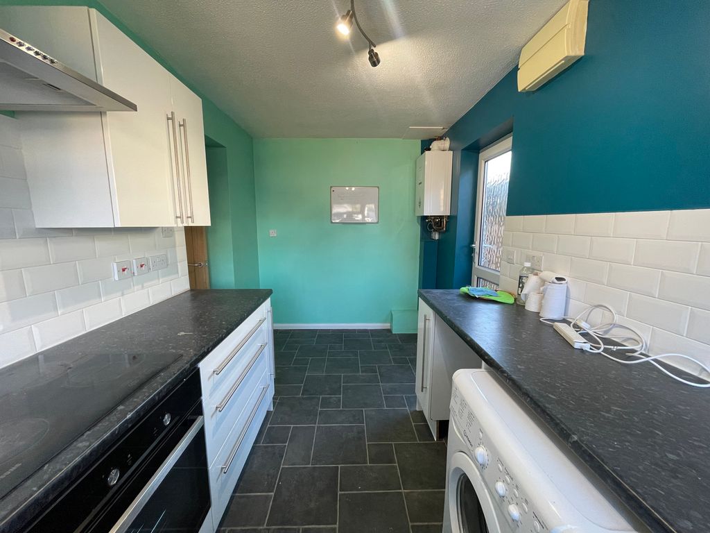 Property photo 3 of 14