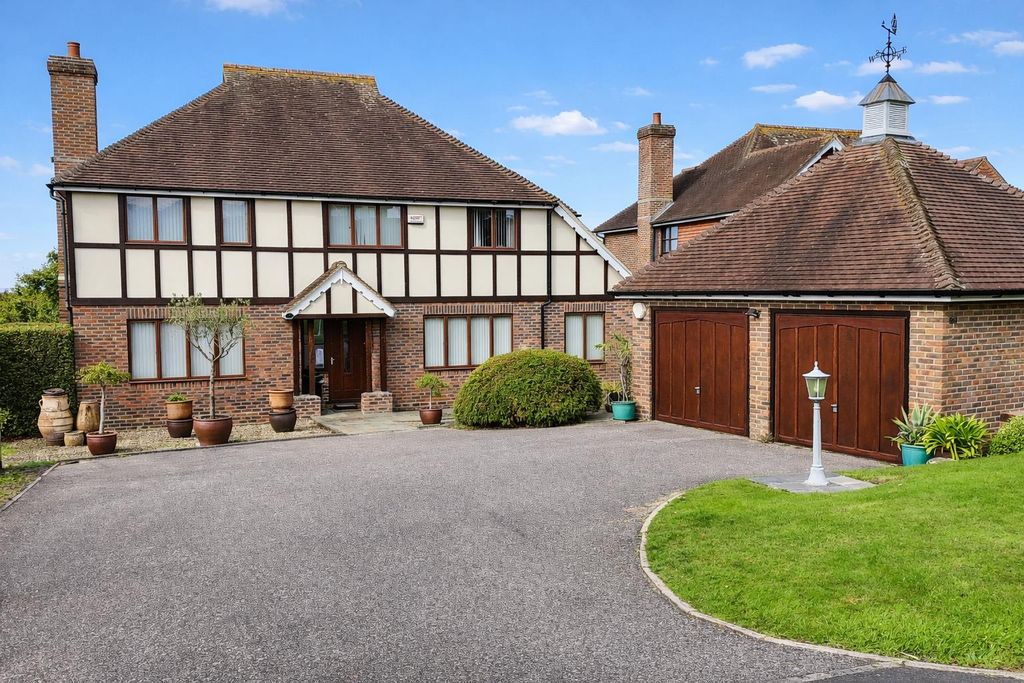 Property photo 1 of 37 0c2Cf204-384F-4A86-Bc20-Da4Dd0F97c8A.Png