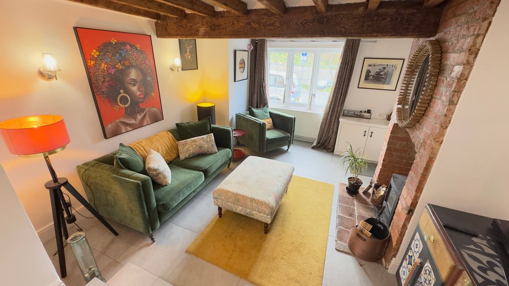 Property photo 2 of 10