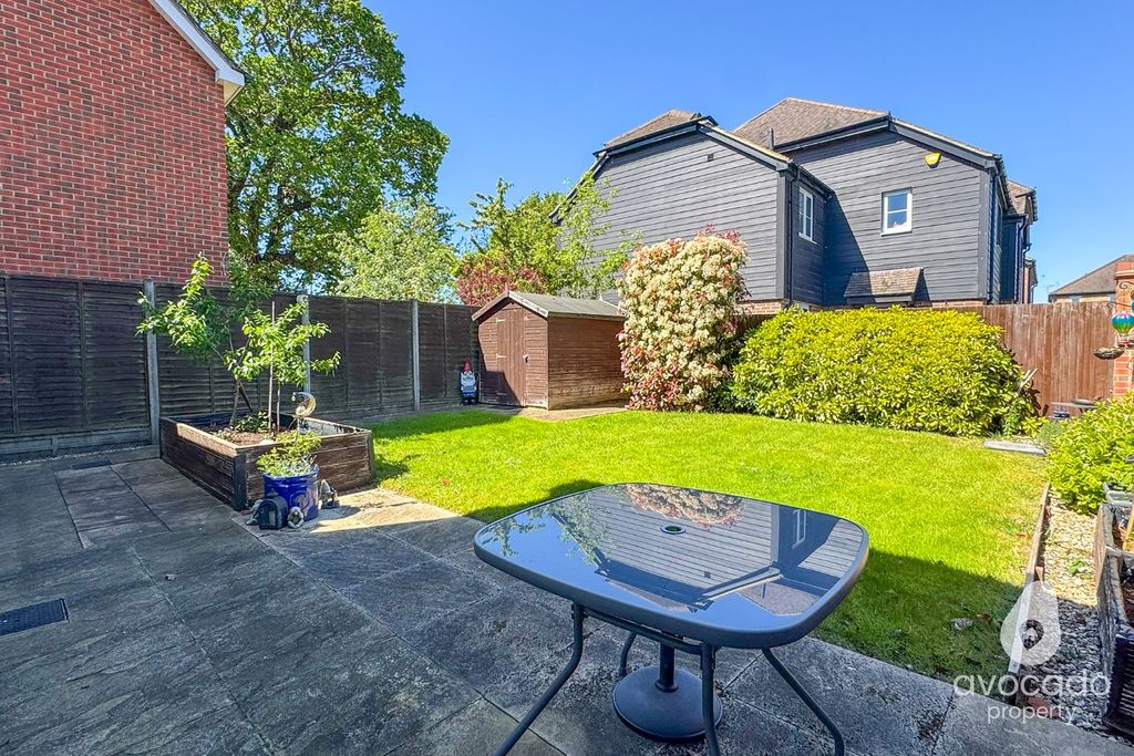 Property photo 2 of 19 5116303
