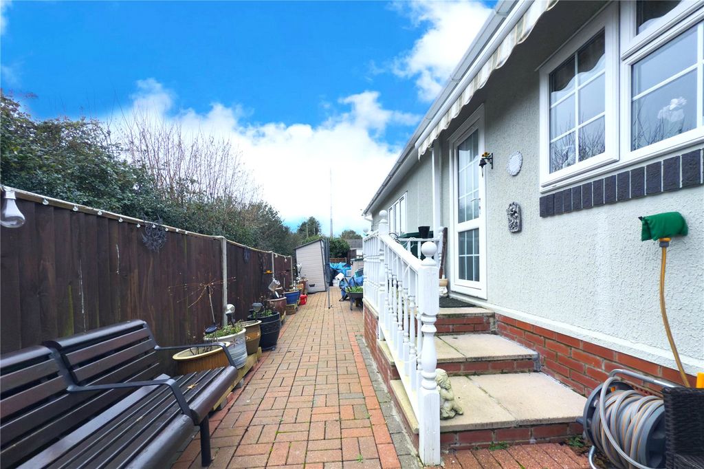 Property photo 2 of 17 Picture No. 36