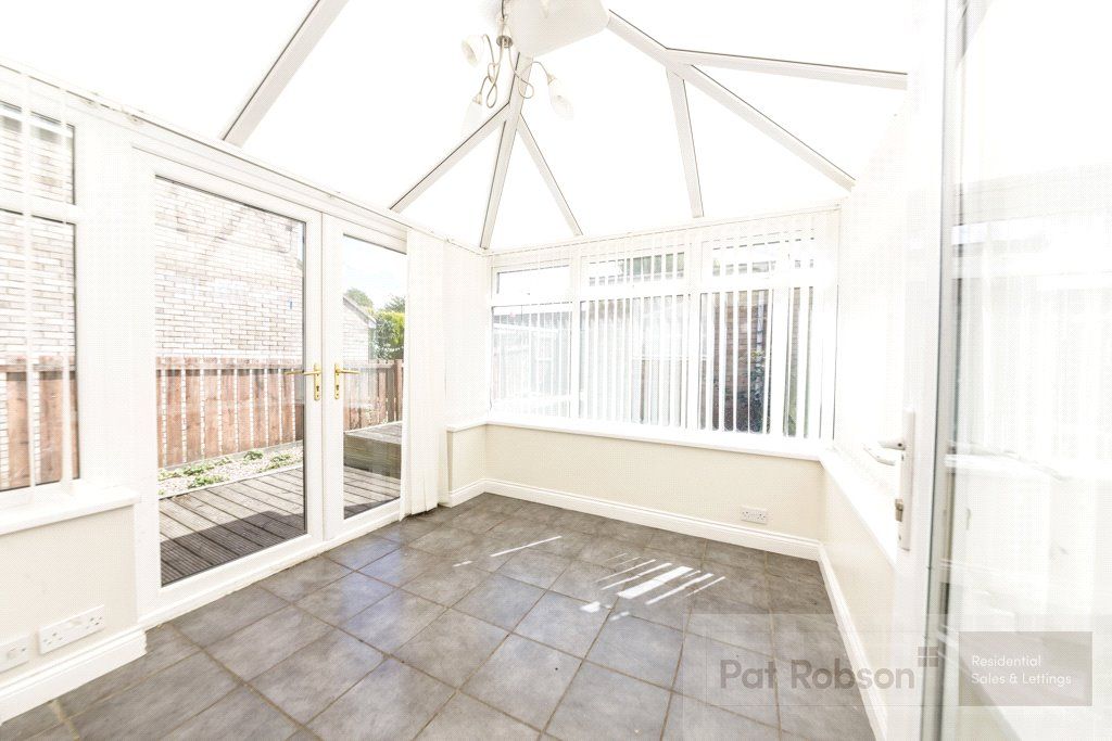 Property photo 3 of 12 Picture 3