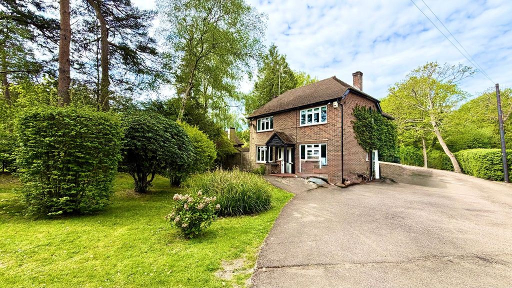 Property photo 1 of 26