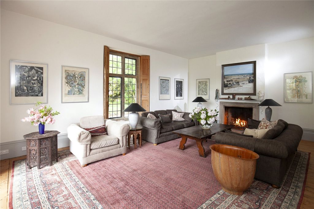 Property photo 3 of 31 Drawing Room