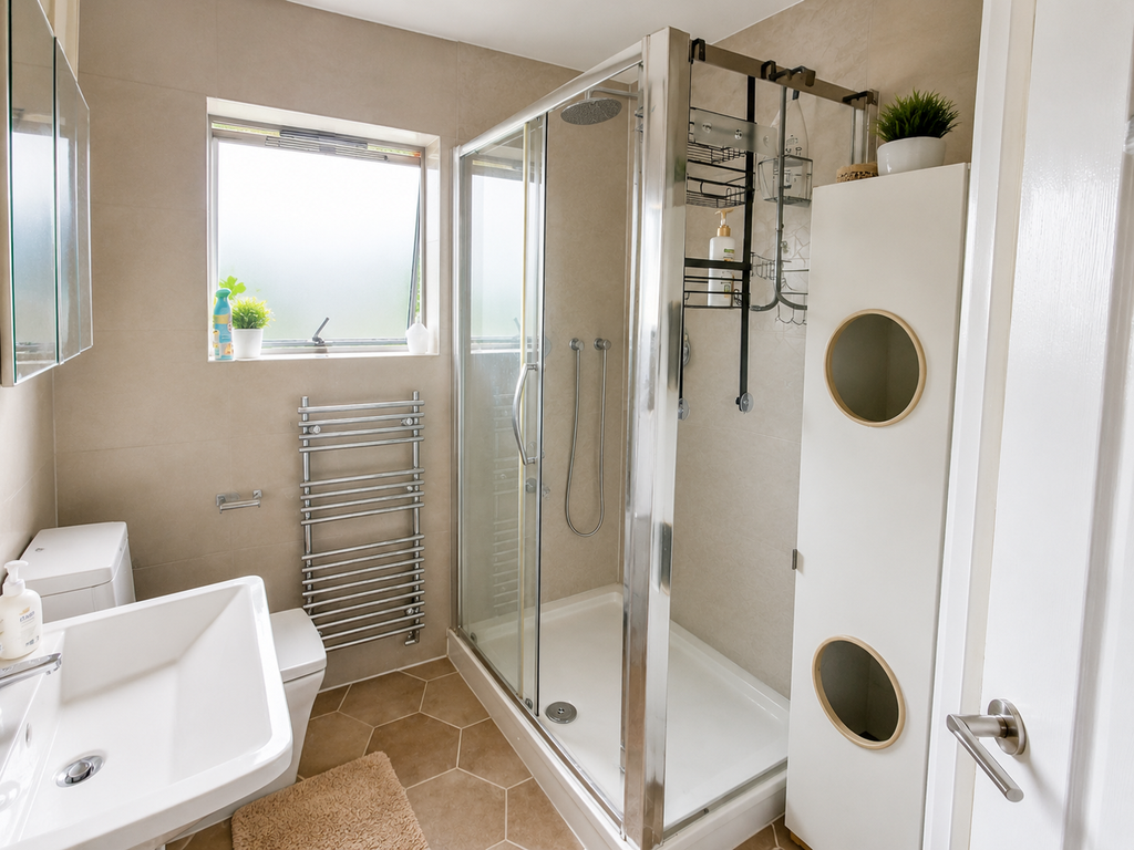 Property photo 3 of 5 Bathroom