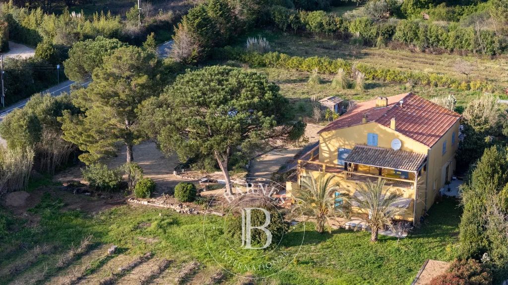 Property photo 1 of 3