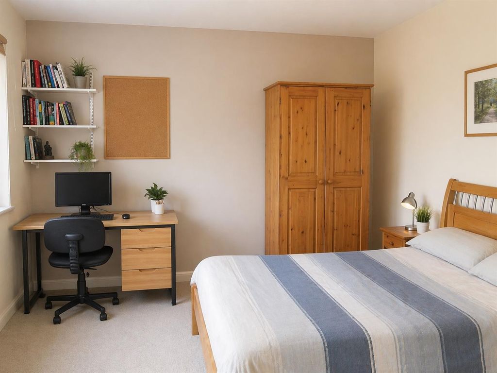 Property photo 3 of 9 Bedroom