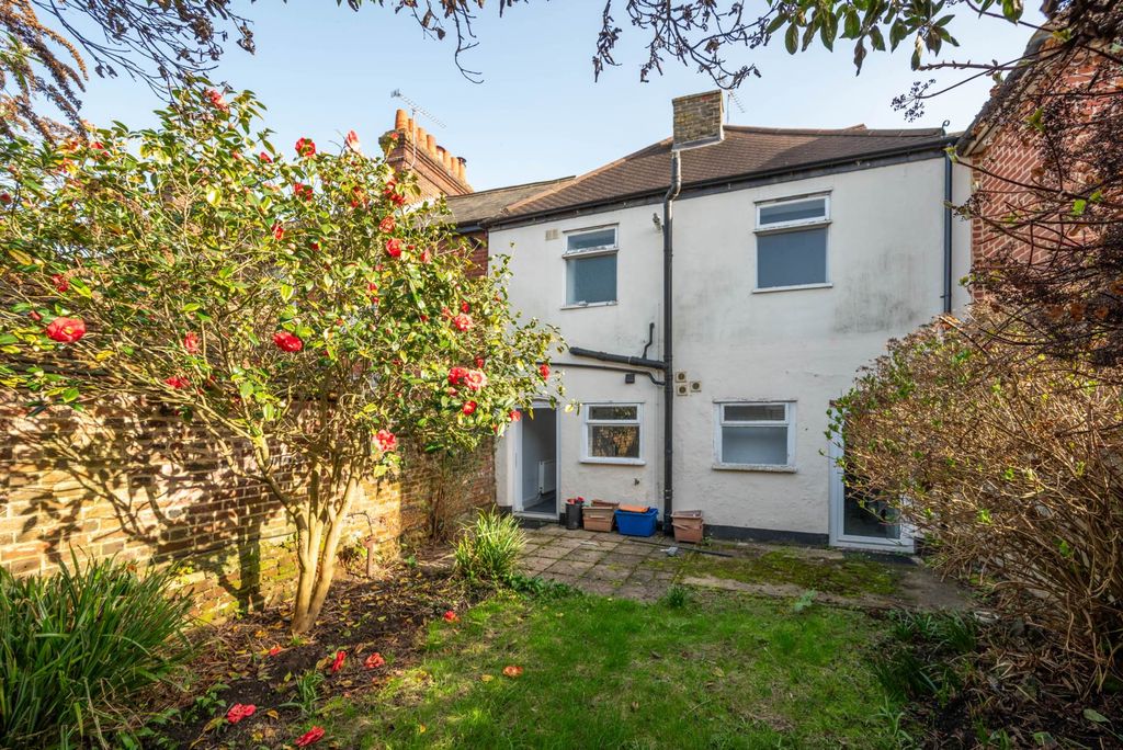 Property photo 3 of 13