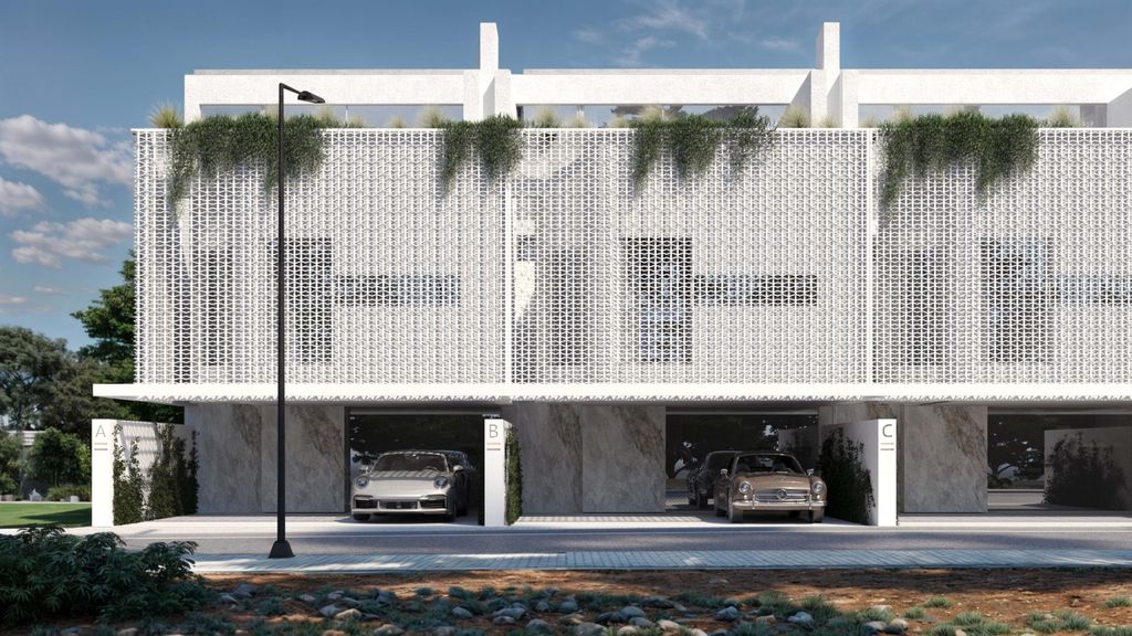 Property photo 2 of 26