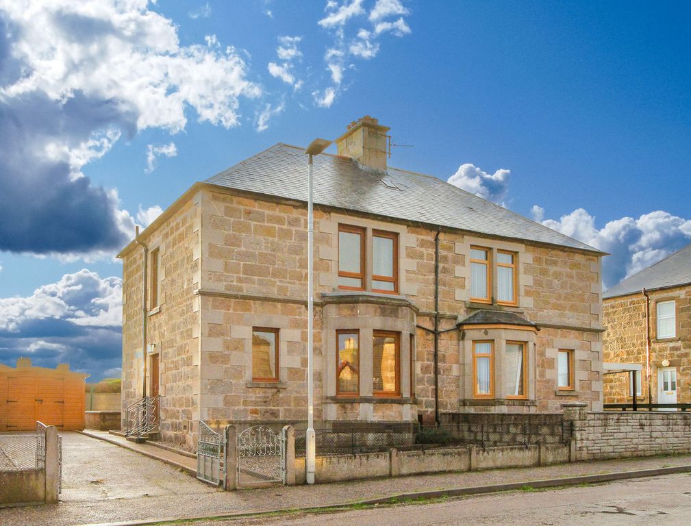 Property photo 1 of 32