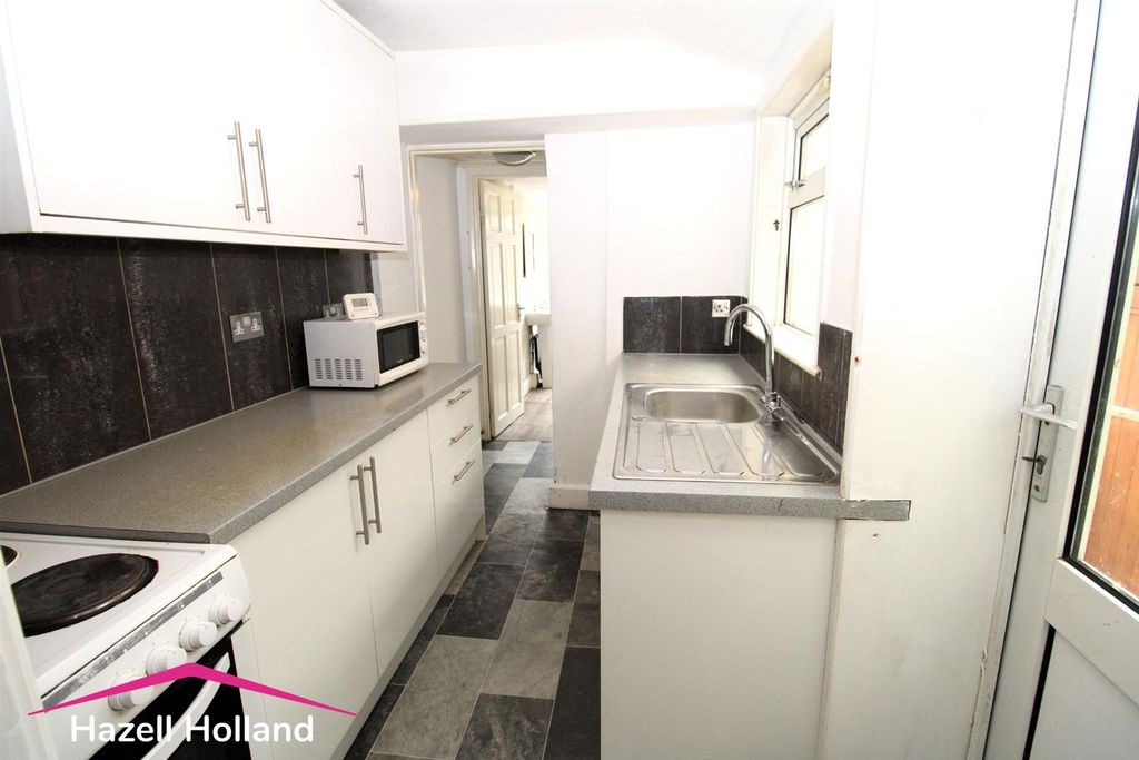 Property photo 3 of 14 Untitled Design - 2026-03-24T141019.094.Jpg