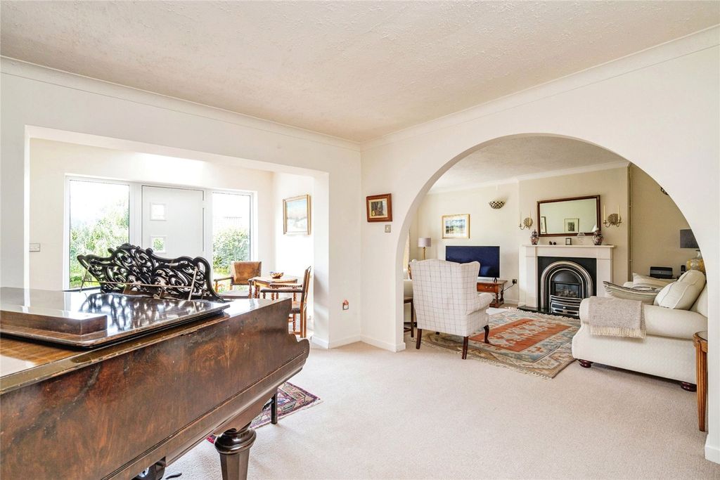 Property photo 2 of 21 Picture No. 02