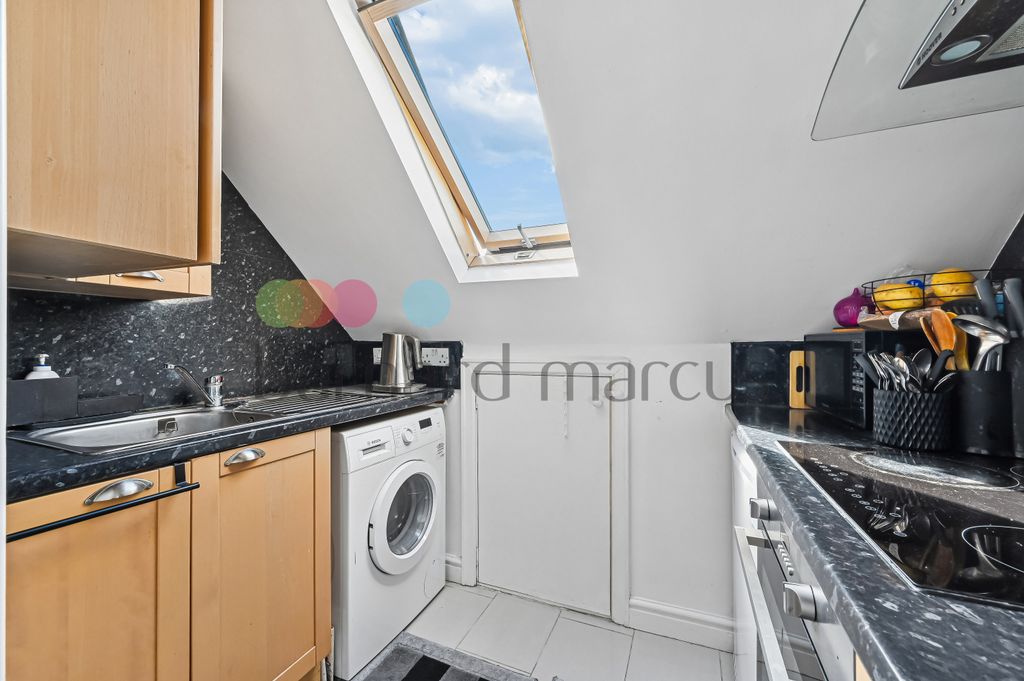 Property photo 3 of 3 Kitchen
