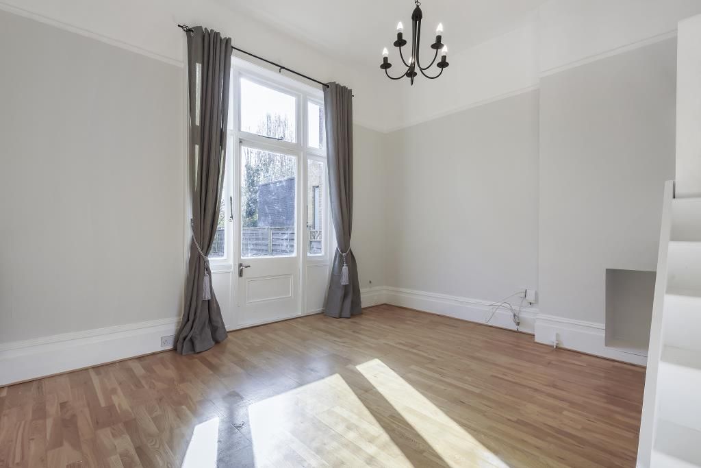 Property photo 1 of 11 Reception Room