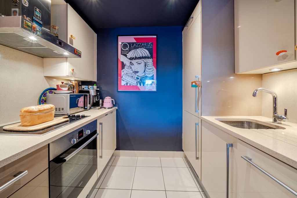 Property photo 3 of 24