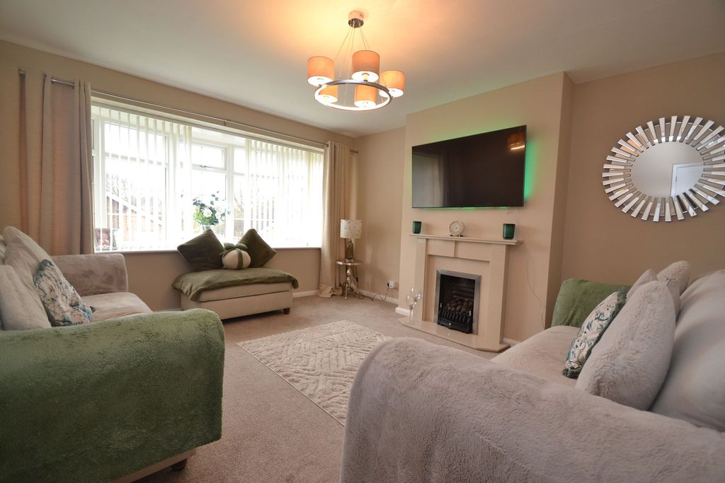 Property photo 2 of 20 Photograph 2