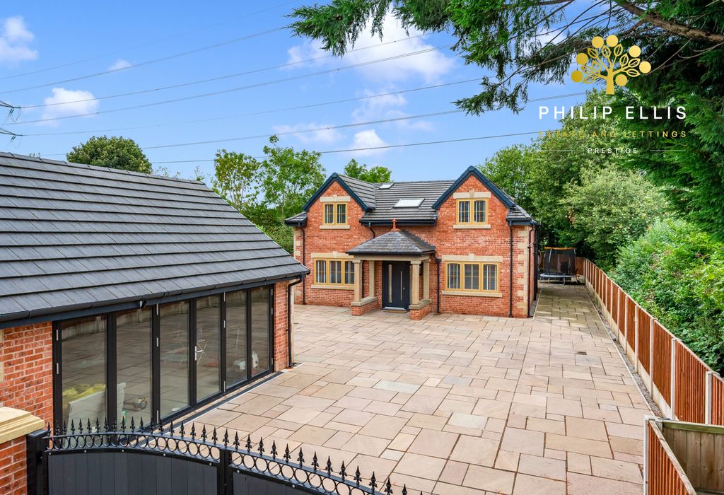 Property photo 1 of 49 Lilac House, 2A Lilac Grove, Prestwich M25 3DT