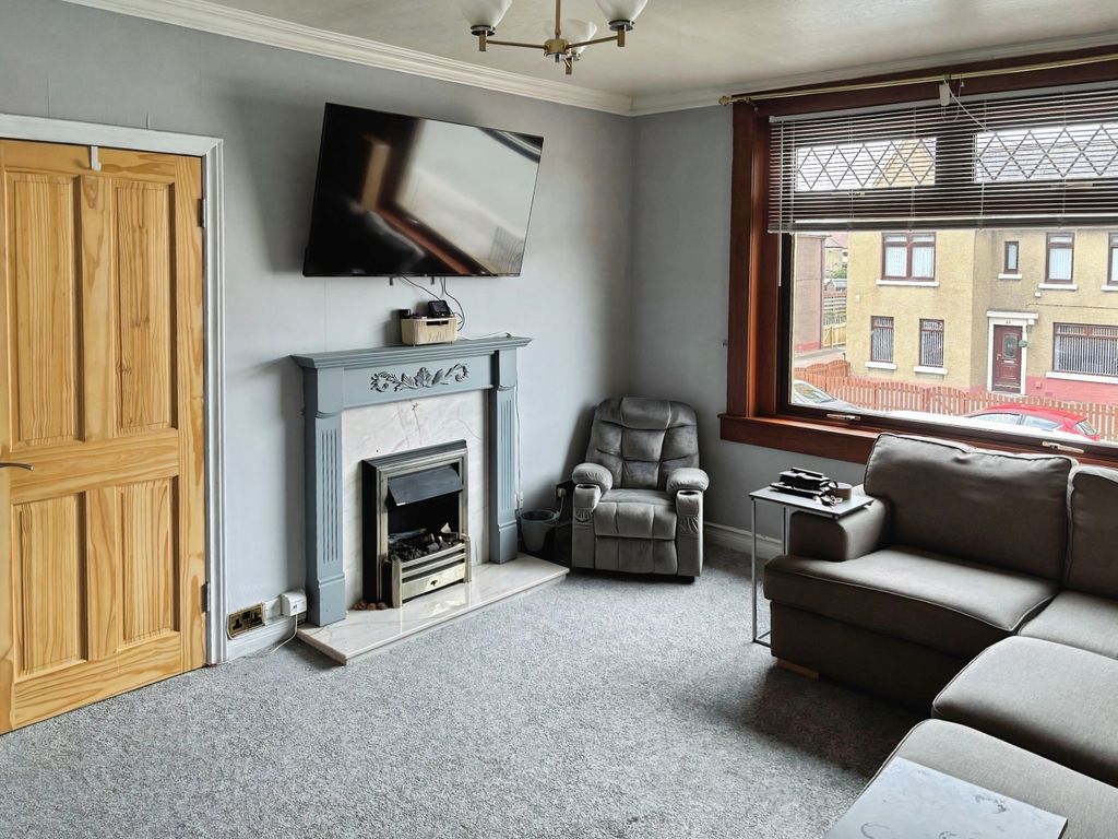 Property photo 3 of 7 2ce649F8-Img_6706