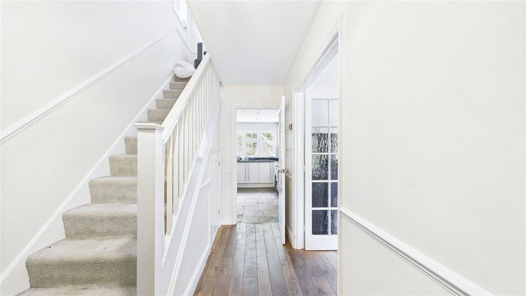 Additional image 10 of 4 bed detached house for saleLightwater, Surrey GU18