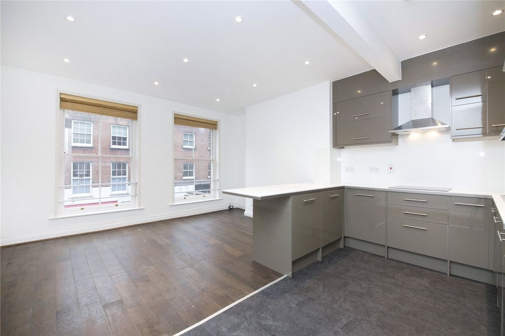 Property photo 1 of 7 Kitchen/Reception