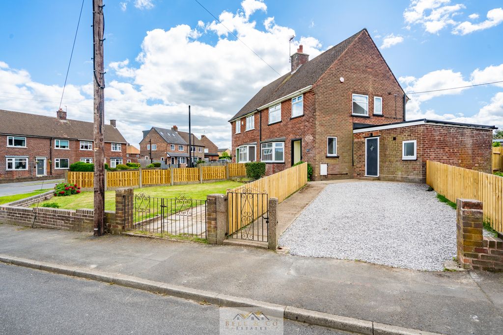 Property photo 2 of 36