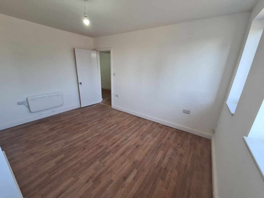 Property photo 3 of 14 Media