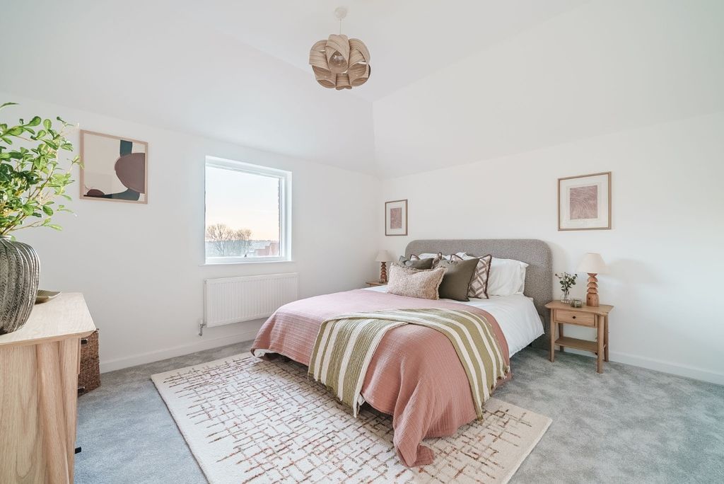 Property photo 3 of 23 5513404