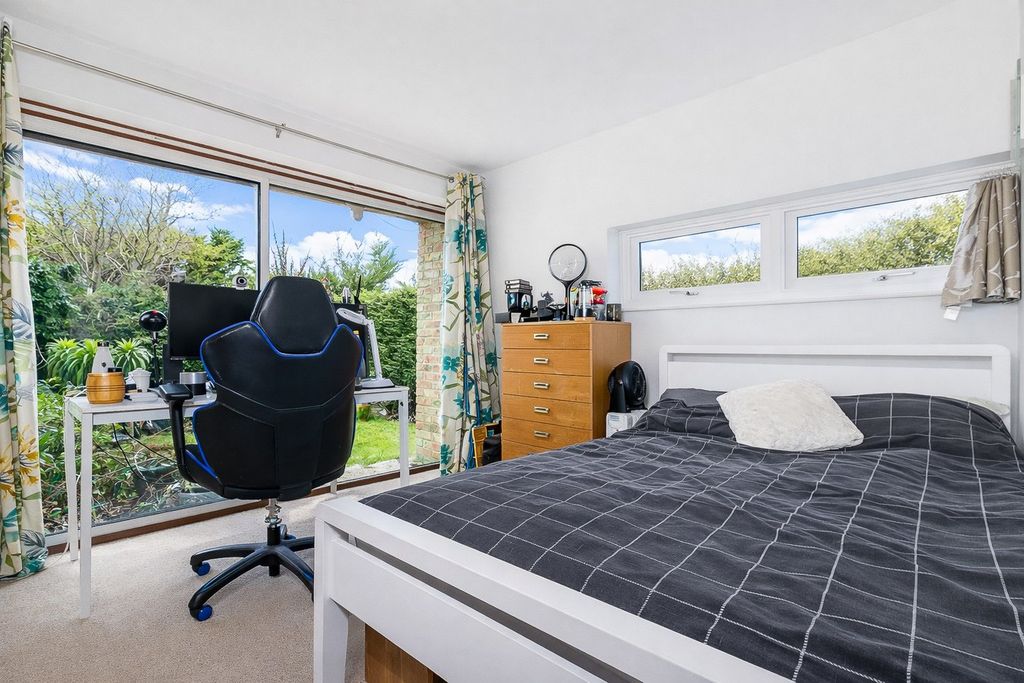 Additional image 7 of 3 bed detached house for saleBell Acre, Letchworth Garden City SG6
