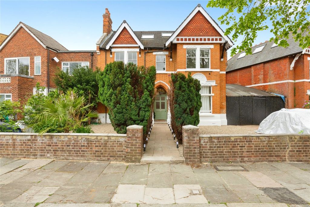 Property photo 1 of 11 Exterior