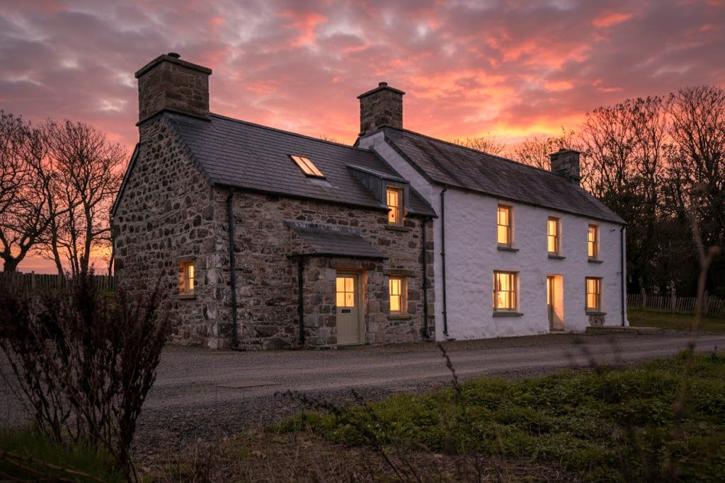 Property photo 1 of 44