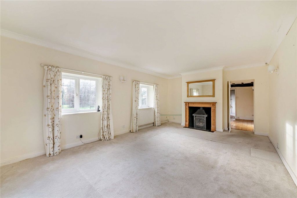 Property photo 2 of 26 Picture No. 18