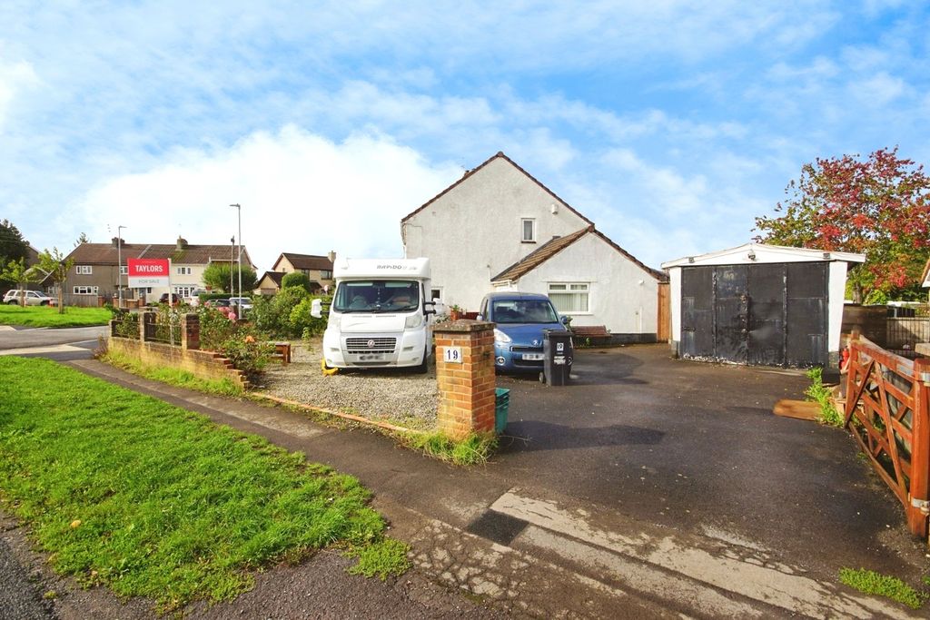 Property photo 1 of 17 Picture No. 21