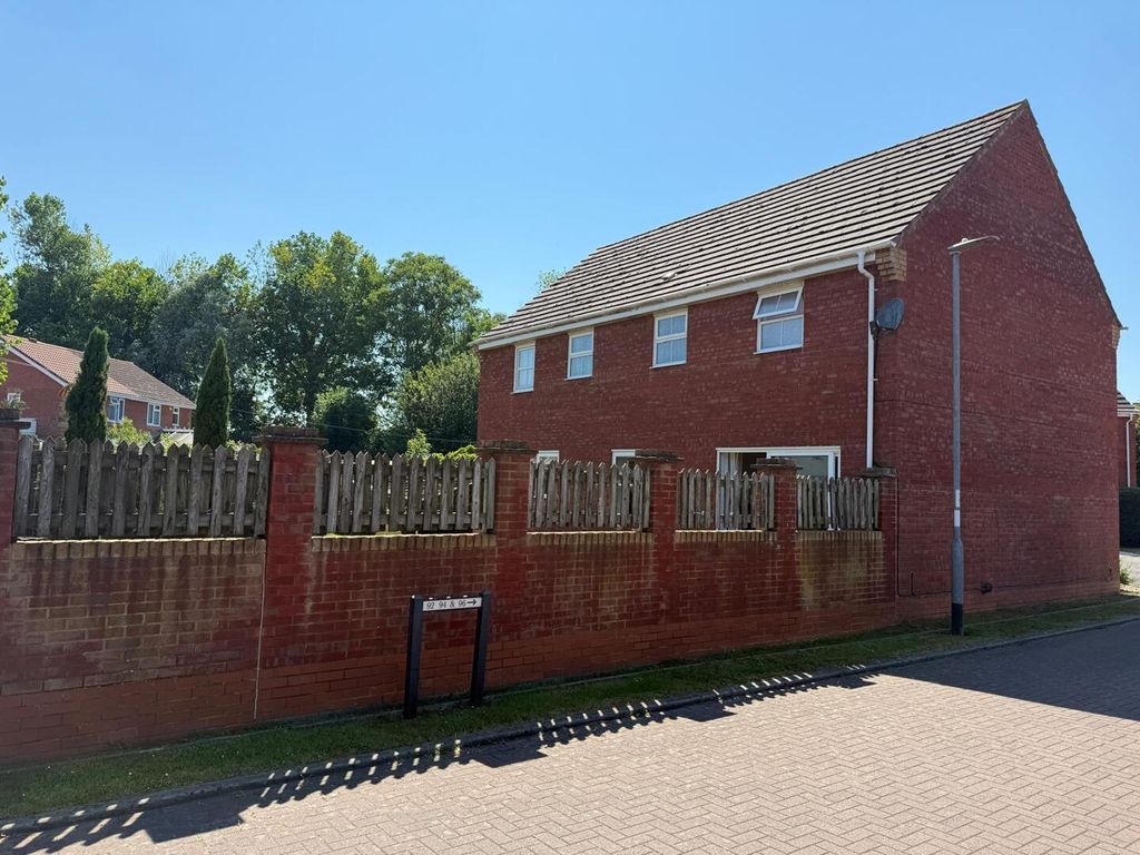 Property photo 2 of 37