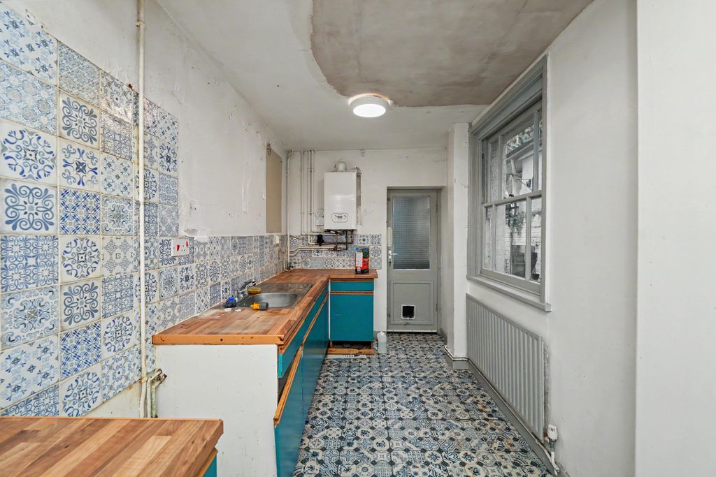Property photo 3 of 16 107 Lower Cheltenham Place, Bristol, Bs6 5La