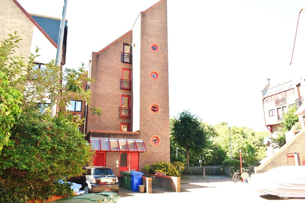 Property photo 1 of 10 Picture No. 35