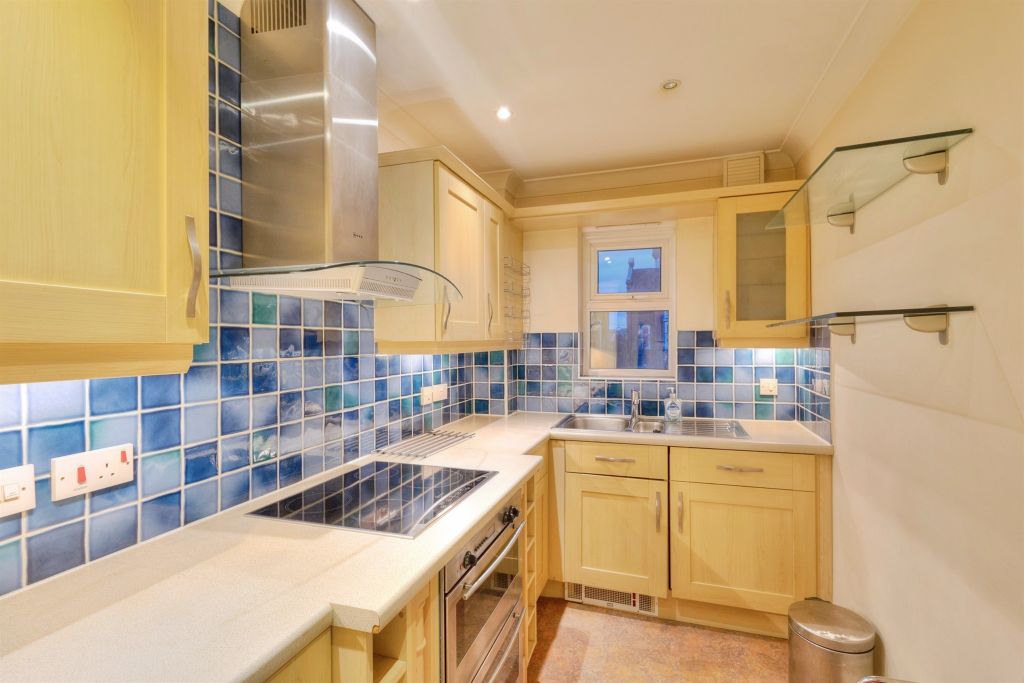 Property photo 3 of 13